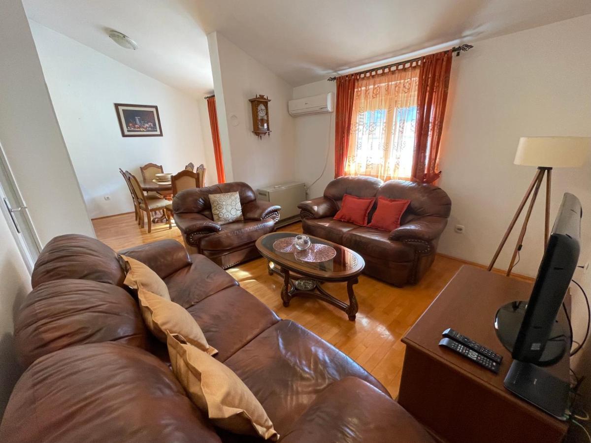 Aquarium Apartment Kotor Exterior foto