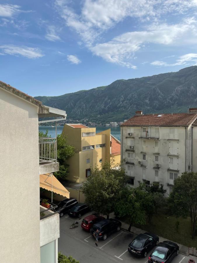 Aquarium Apartment Kotor Exterior foto